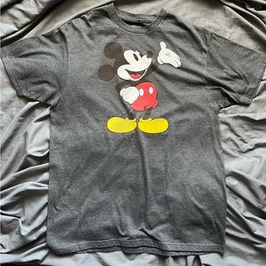 Lg Mickey Mouse men’s shirt sleeve t-shirt
